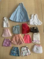 Barbie Kleider Set – 11x Röcke & 2x Kleider (13-teilig)