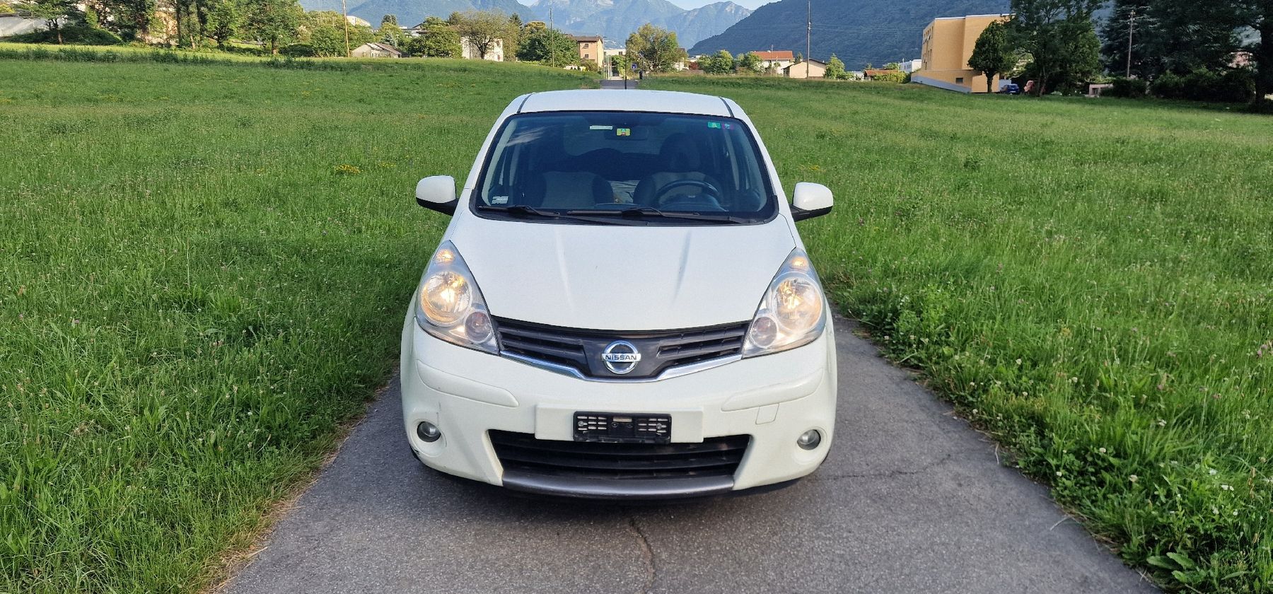 Nissan Automobili: Nissan Note 1.4i – Usato da Giubiasco venduto da AUTOTECNICA 1