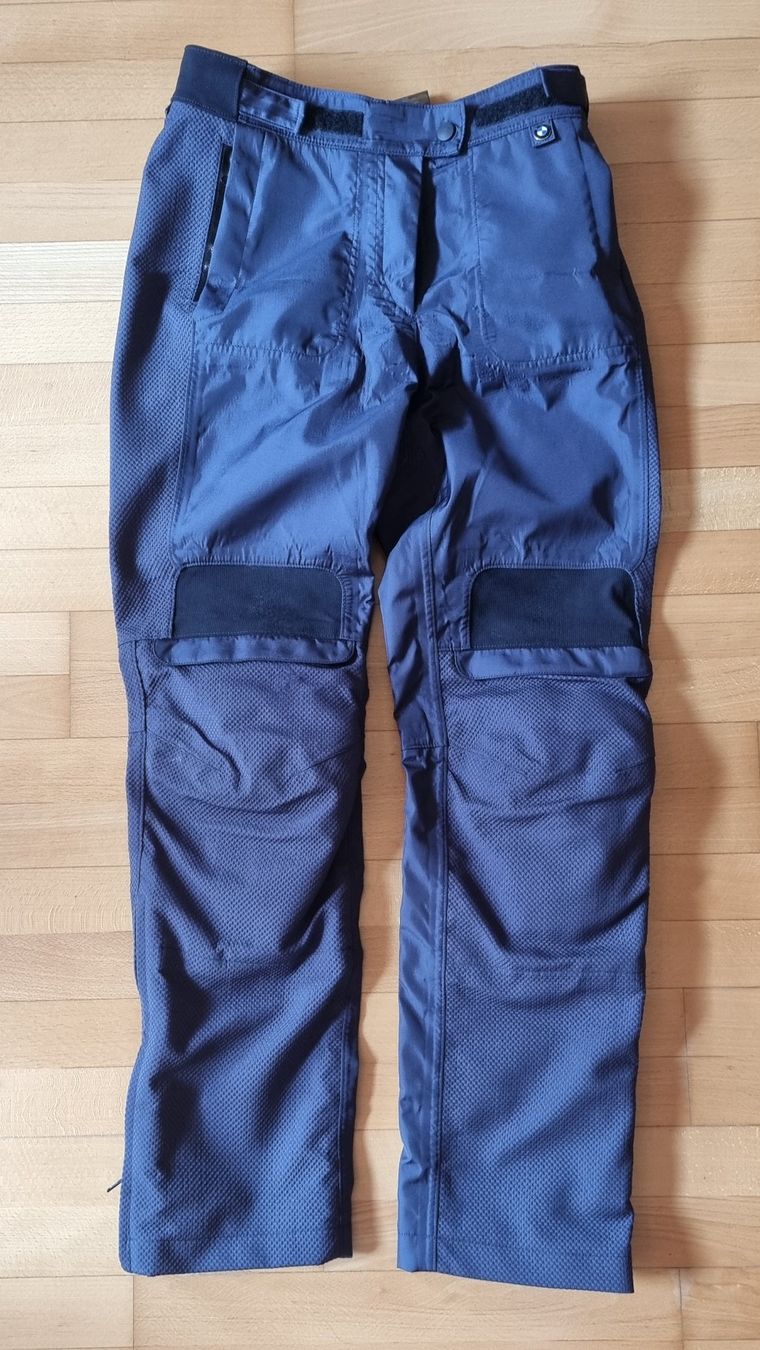 BMW Pantaloni: Elegante BMW Motorradhose "Light 'n Easy" - Größe 40 – Usato da Wetzikon ZH venduto da Lsm
