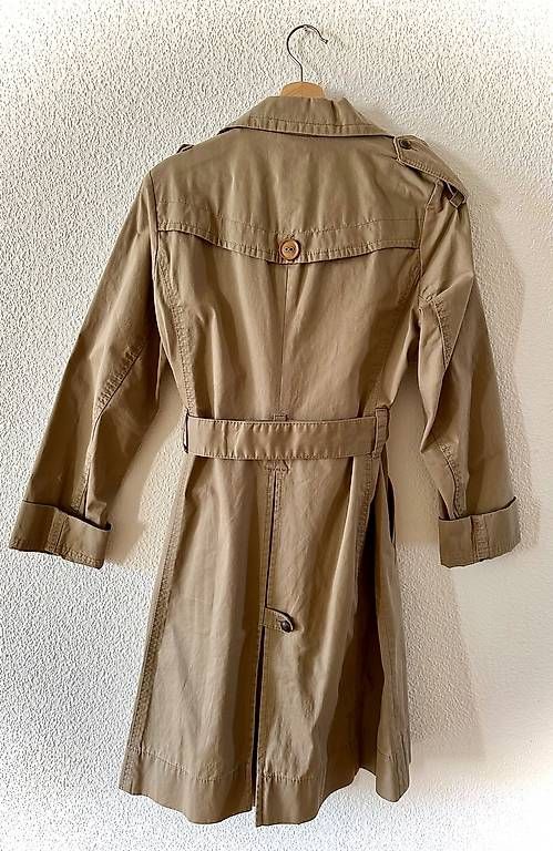Mäntel: Cinque Mantel Damen – Gebraucht aus Auvernier von E111 4