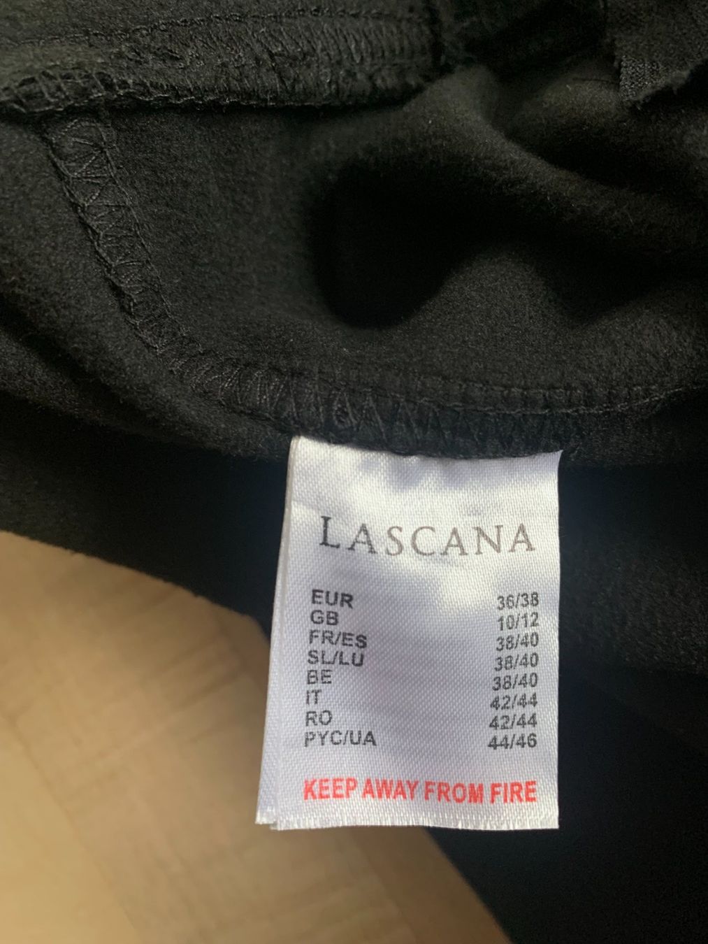Lascana Hosen: Damen-Kunstlederhose schwarz Gr.36/38 – Neu (gemäss Beschreibung) aus Azmoos von Verwir64 3