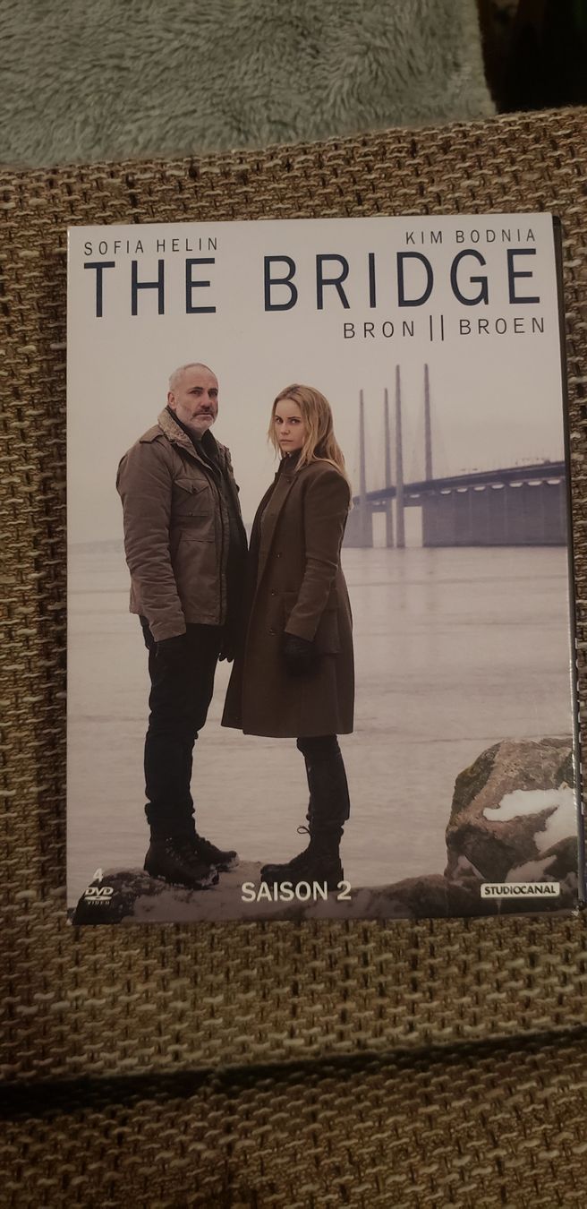 Tutti i DVDs: Saisons 1 à 3 de The Bridge (DVD) – Usato da Le Séchey venduto da Jill93 2