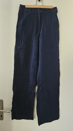 Luftige navy Sommerhose
