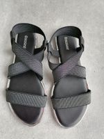 Sandales neuves taille 38