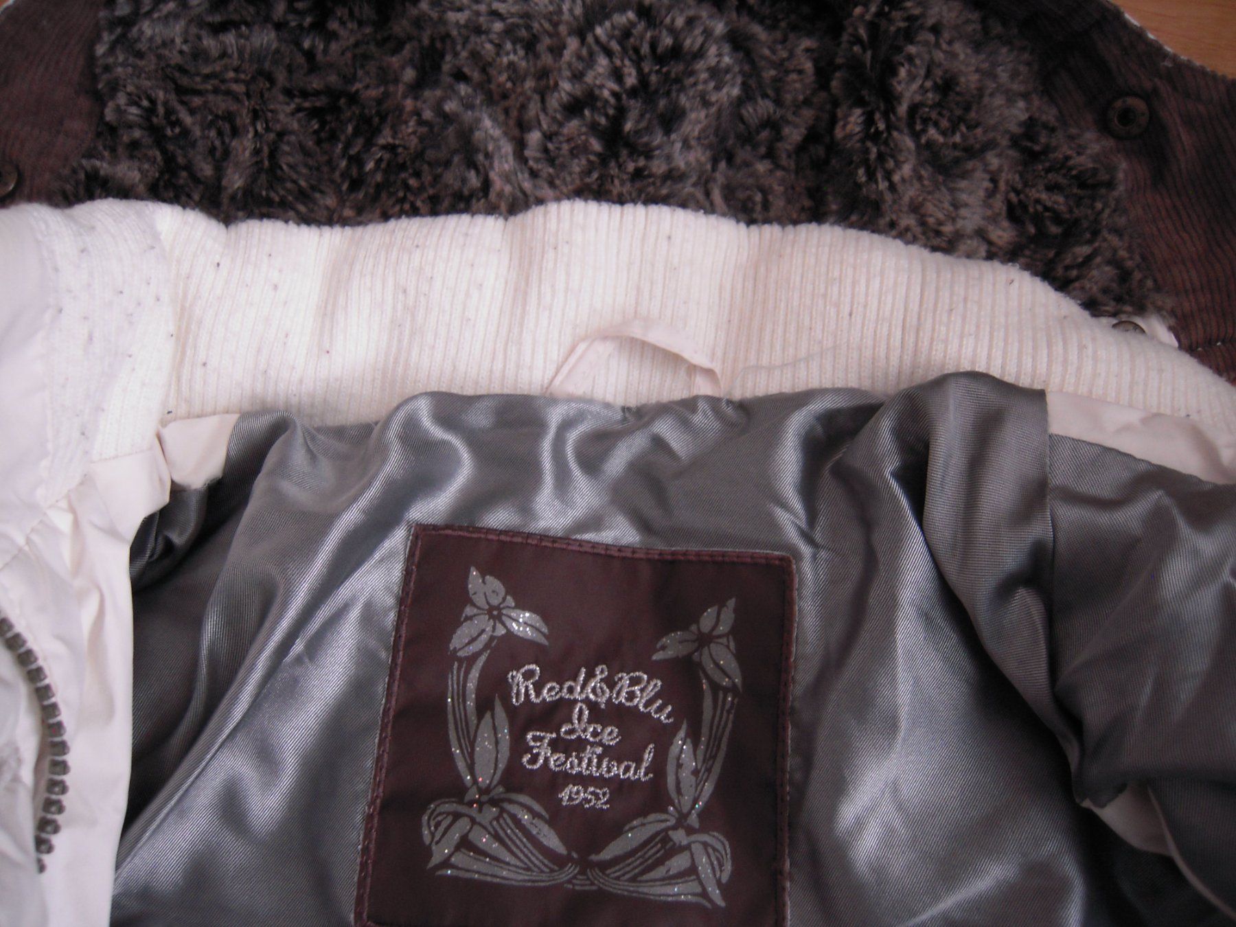 Jacken & Mäntel: Mädchen Winterjacke Gr 110 – Gebraucht aus Uzwil von visions77 3