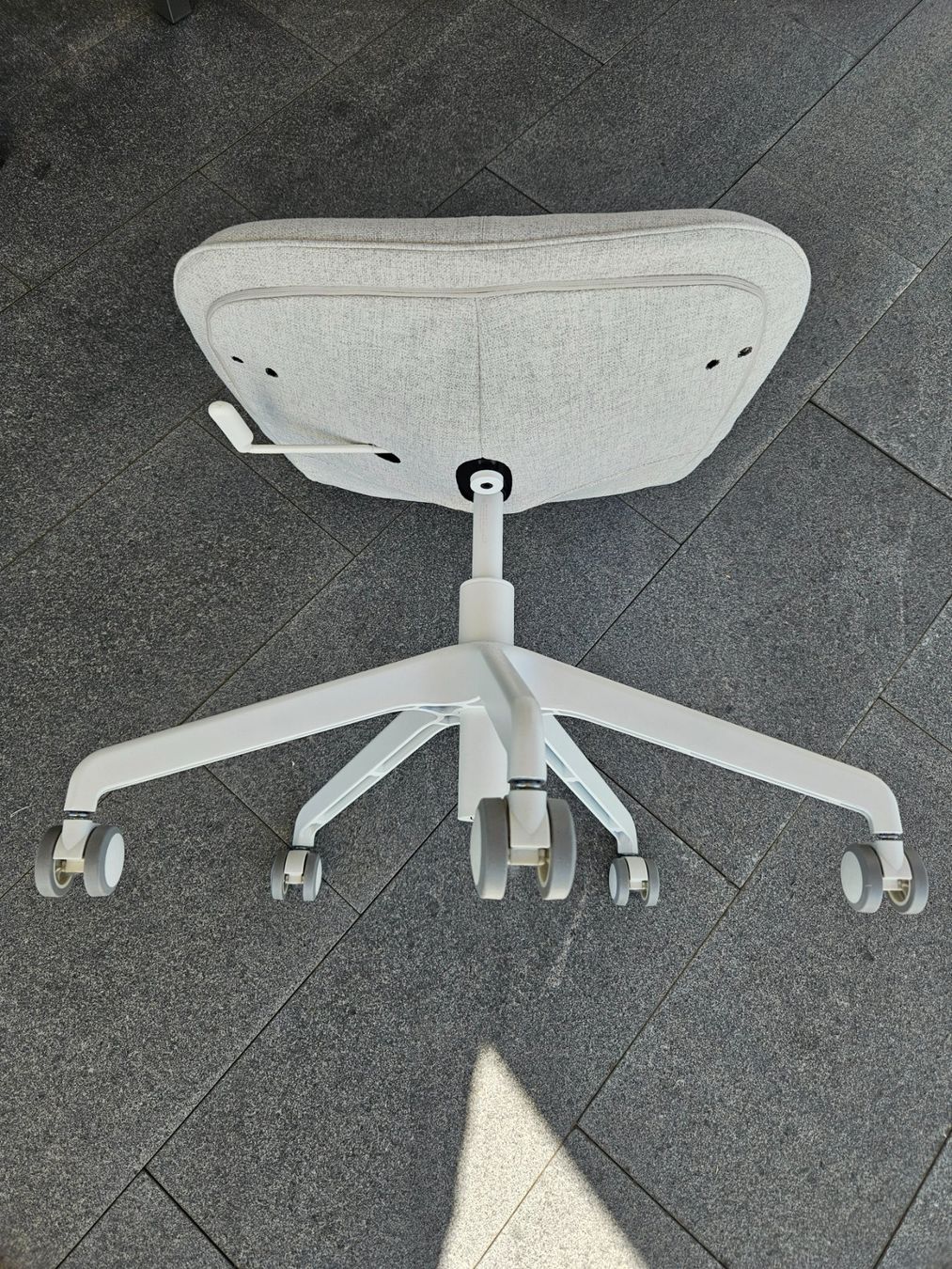 Ikea Chaises: Bürostuhl mit Rädli – D'occasion à Sins par Myck 2