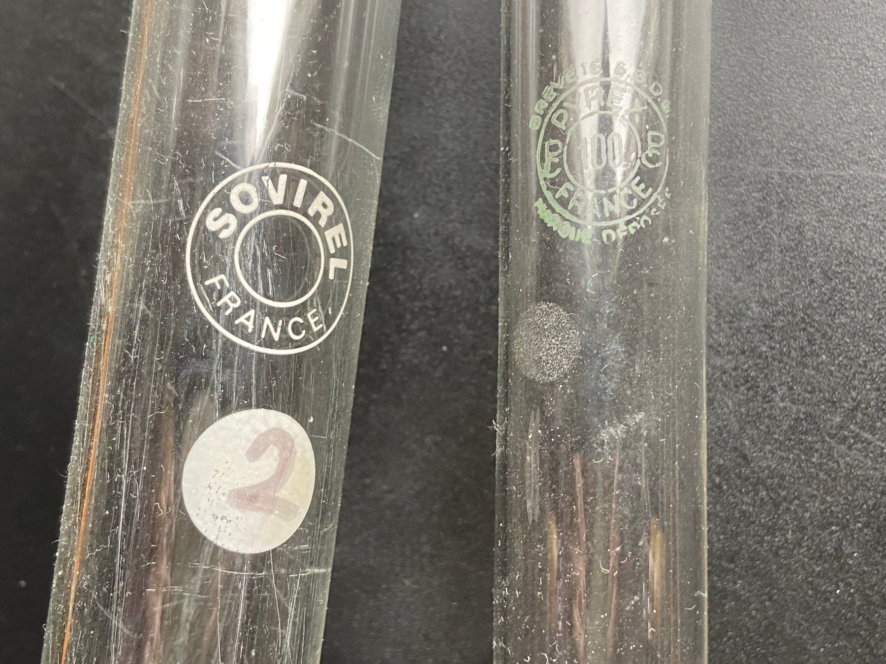 Gläser: 2 Langhals-Rundkolben, ca. 100ml und 400ml – Gebraucht aus Unterengstringen von  3