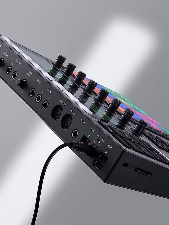 Strumenti musicali: Native Maschine MK3PLUS - Occasione USATO 3 volte – Usato da Agno venduto da Olialby 2