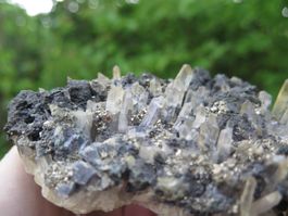 Nadelquarz mit Pyriten und Zinkblende, Bleiglanz ca. 528 gr.