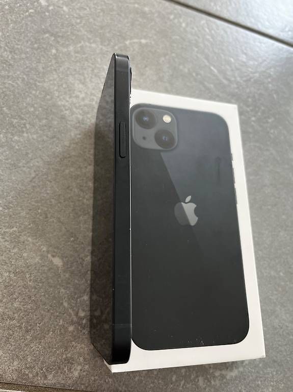 Telefoni cellulari / Smartphones: Apple Iphone 13 – Usato da Bellikon venduto da Ruth_62 3