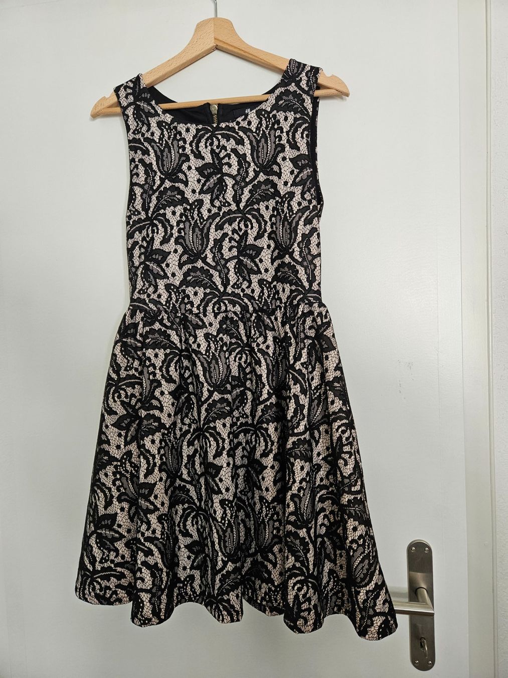 H&M Vestiti: Wunderschönes Kleid Gr.M – Usato da Schaffhausen venduto da sabrina915