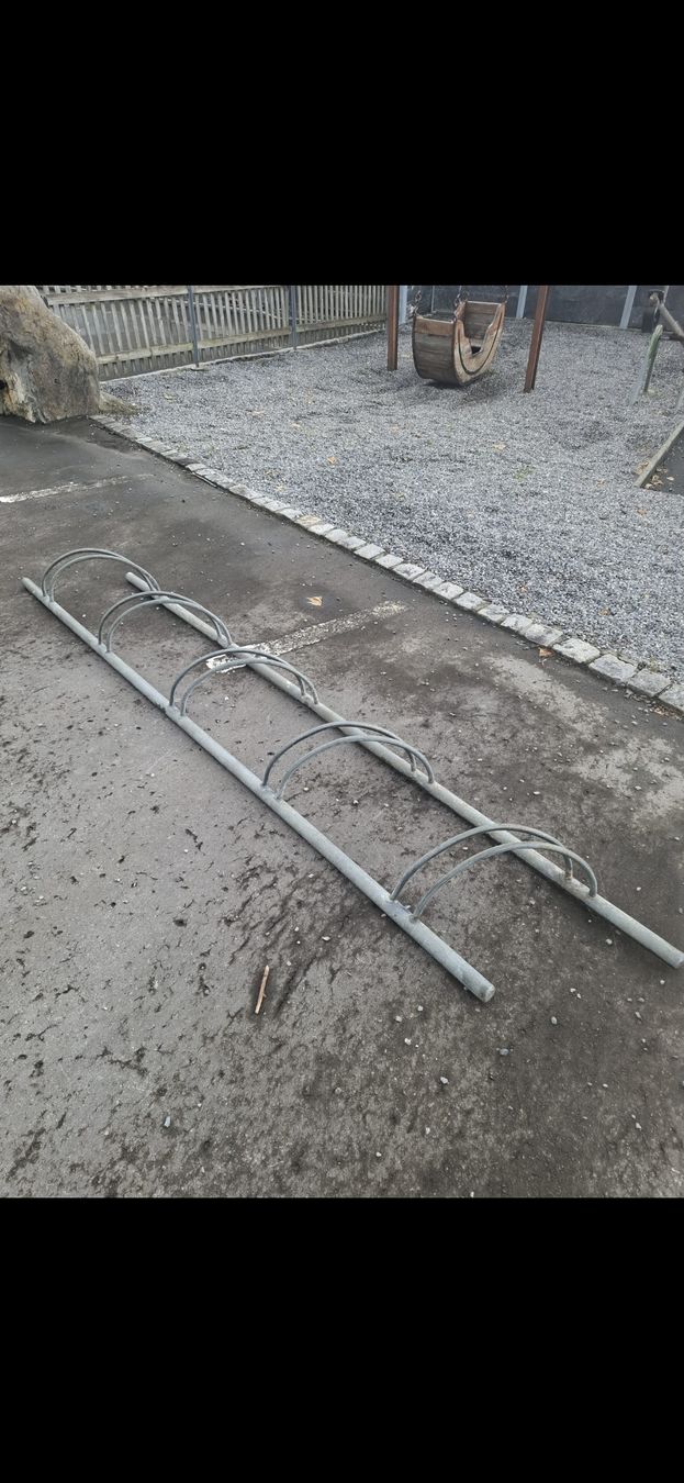 Veloständer: Velo Staender / Fahrradparker – Gebraucht aus Altstätten SG von fab_wv7d 1