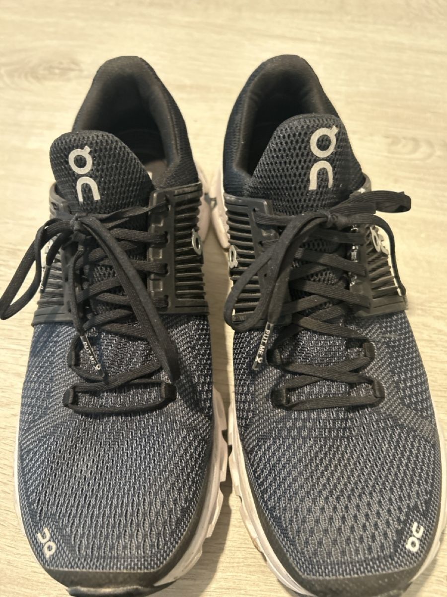 On Scarpe da uomo: ON Cloud Laufschuhe  Grösse 40.5 – Usato da bülach venduto da Marinas1 4