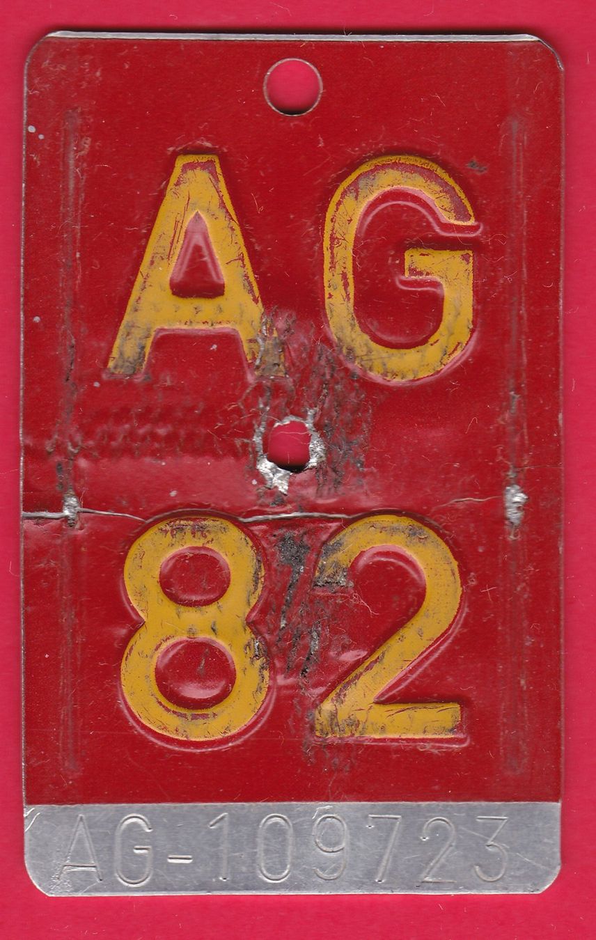 Schilder: VELONUMMER / FAHRRADSCHILD, AG 82 – Gebraucht aus Oberrieden von Gebirgsstelze