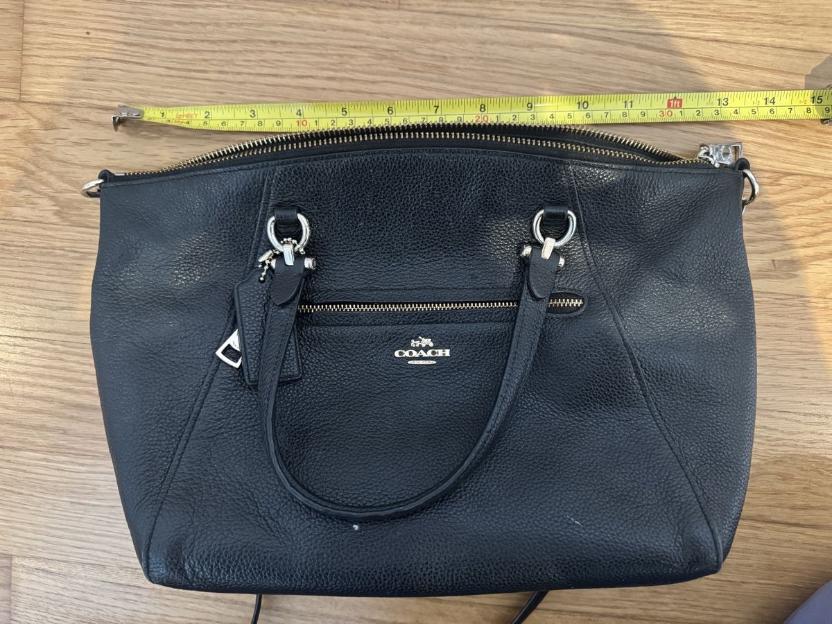 Coach Borse da donna: Coach Black Leather Handbag with Strap - Great Condition – Usato da Küsnacht ZH venduto da lia_lf7y 7