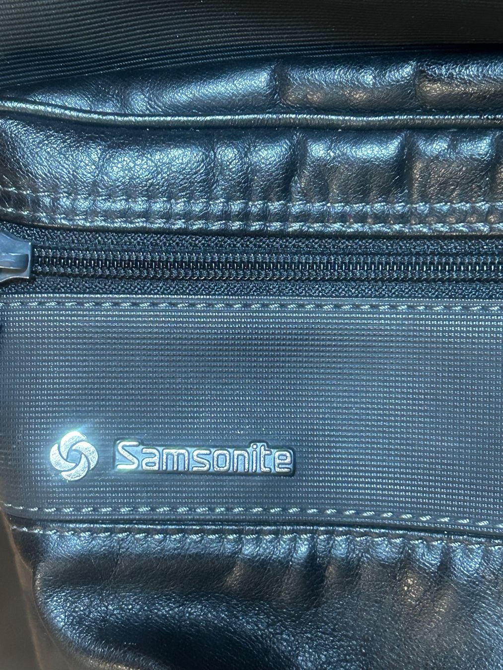 Samsonite Borse: Schultertasche Samsonite schwarz Leder gut erhalten – Usato da bern venduto da frauschenk 1