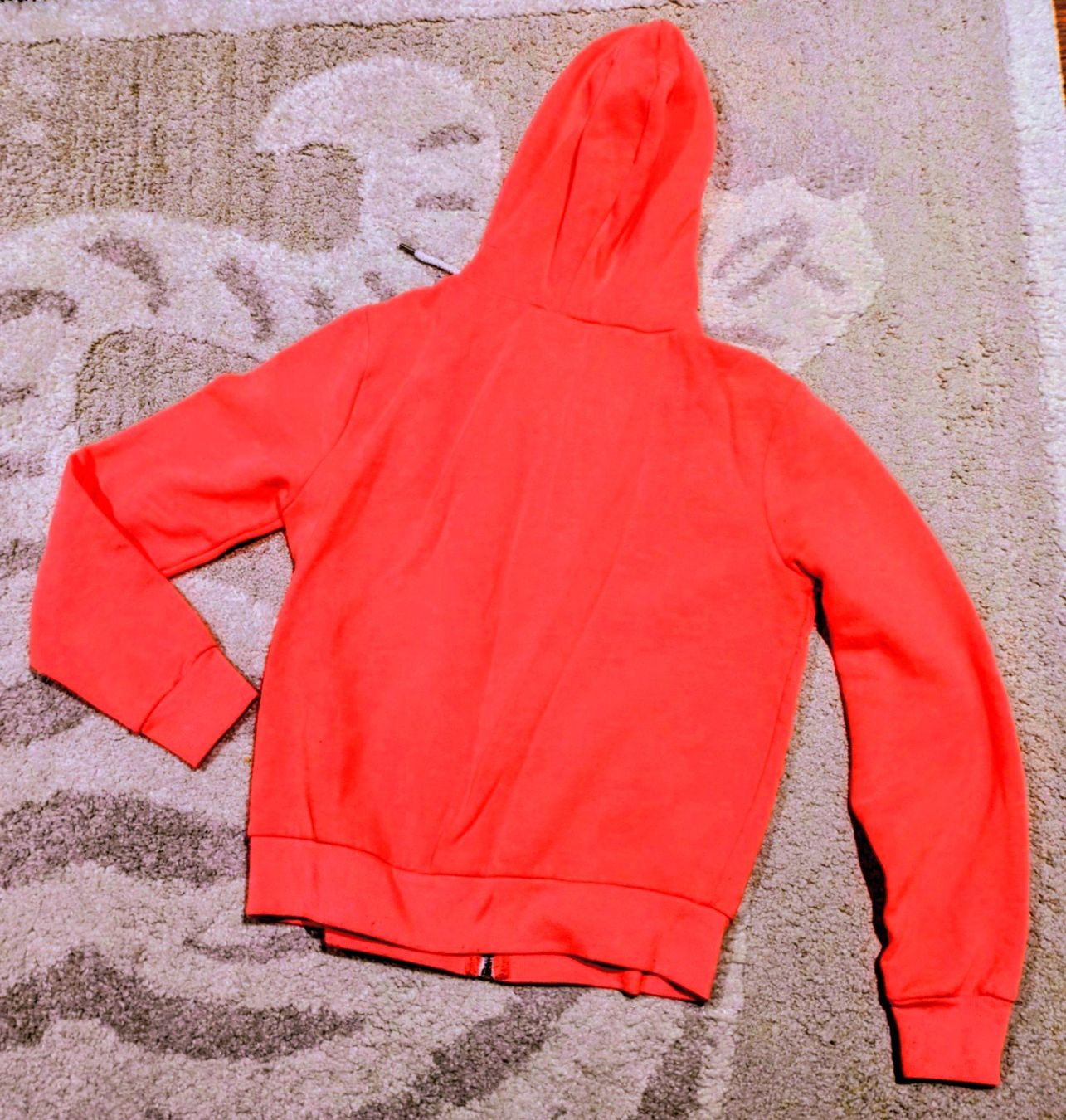 Jacken & Mäntel: Kapuzenweatjacke Grösse S – Gebraucht aus Adlikon von Match62 1