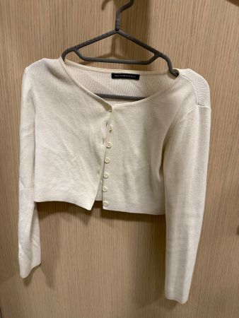 Brandy Melville cream Cropped Cardigan