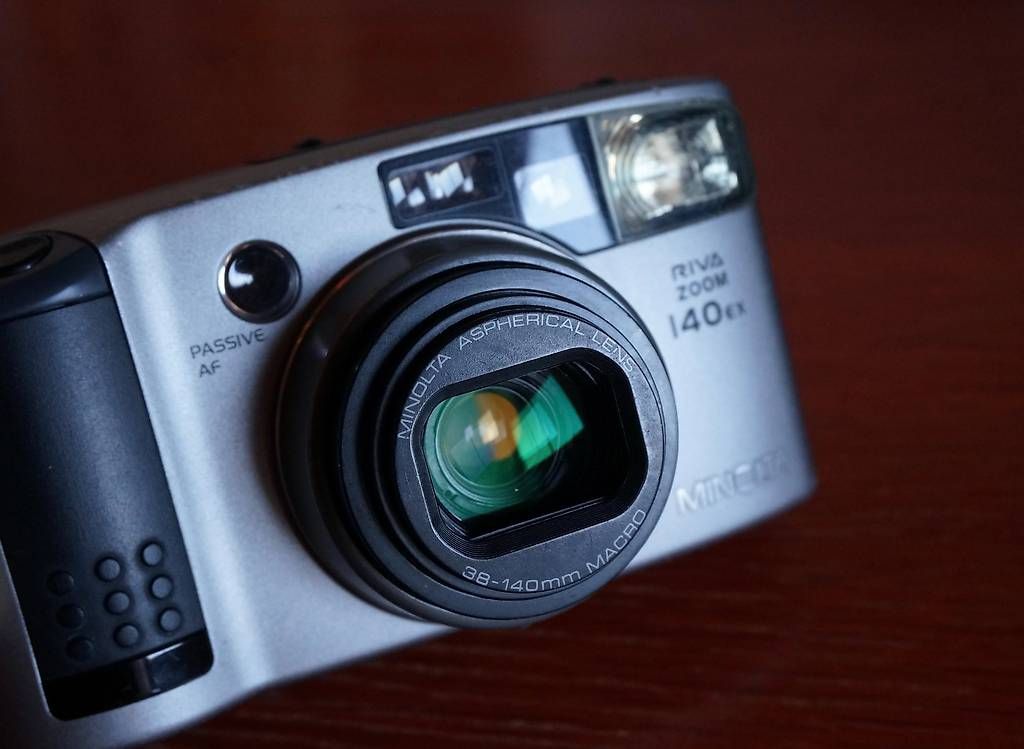 Minolta Fotocamera: Minolta Riva Zoom 140EX 38-140mm Macro "Point & Shoot" – Usato da Spreitenbach venduto da Salesmanship 1