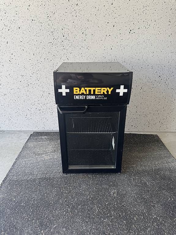 Frigoriferi: Battery Kühlschrank mit Glastüre  – Usato da Wynau venduto da Lorent_Be