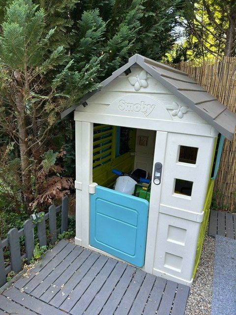 Smoby Casette per bambini: Smoby Spielhaus – Usato da Winterthur venduto da DanceAnnika
