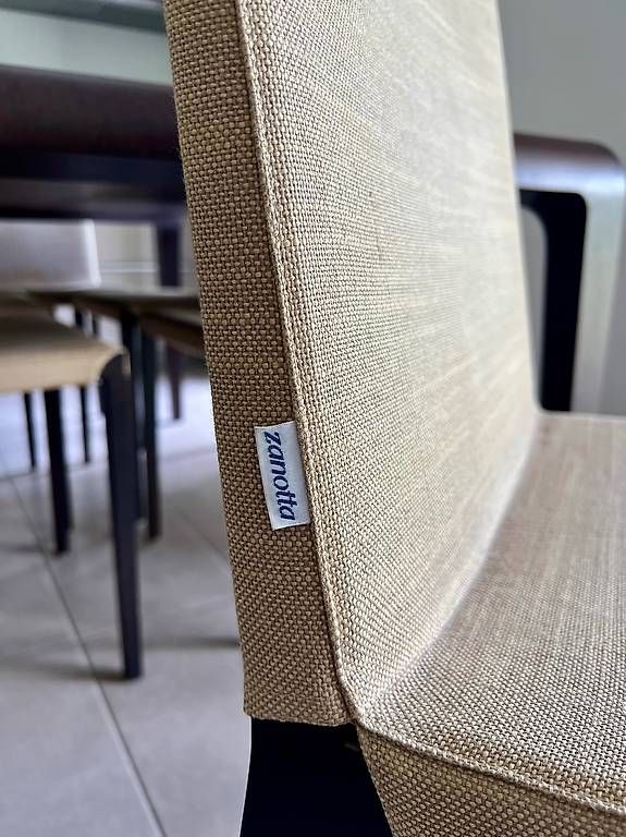 Sedie: Ensemble de 6 chaises Zanotta – Usato da Vésenaz venduto da Bartos 1