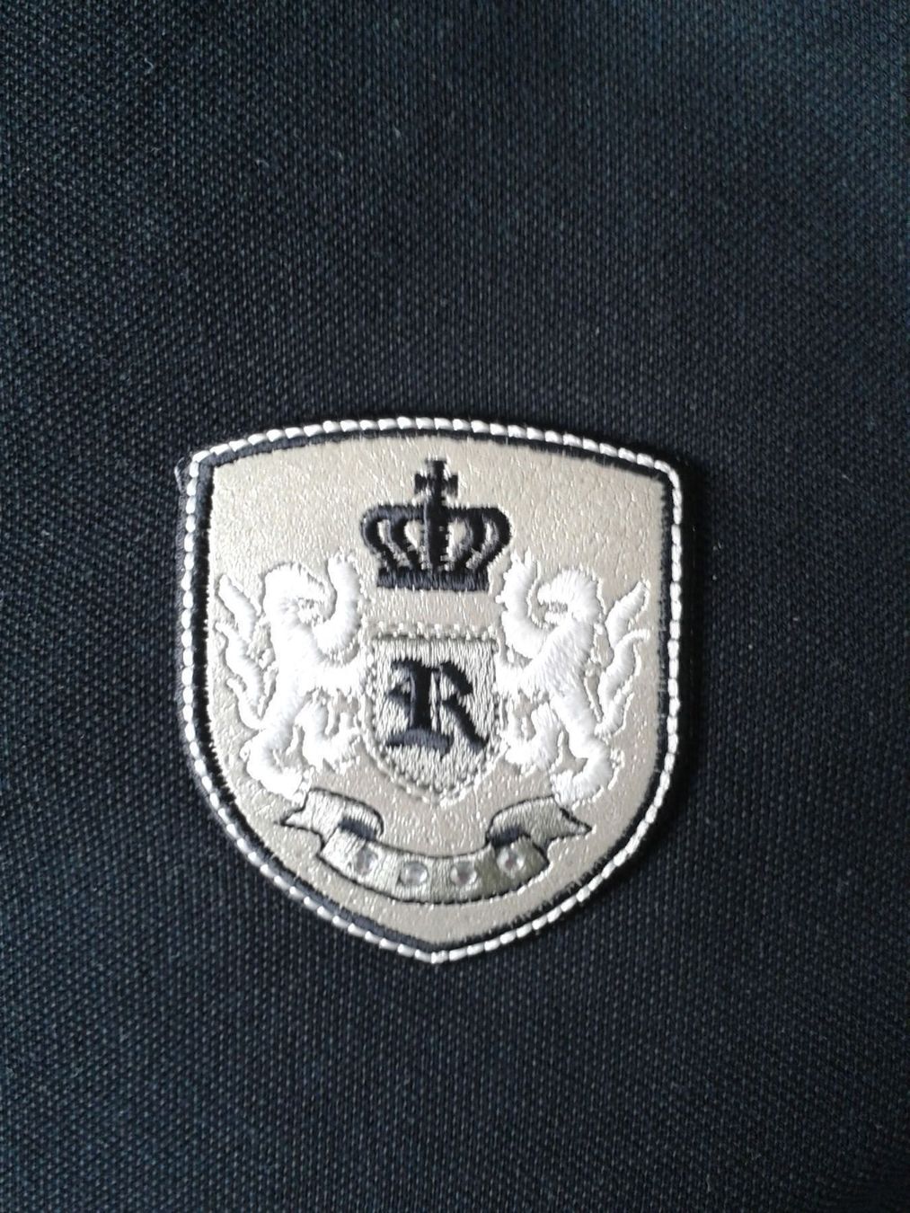 Magliette Polo: Designer poloshirt – Nuovo e nell'imballaggio originale da Pfungen venduto da pegbob
