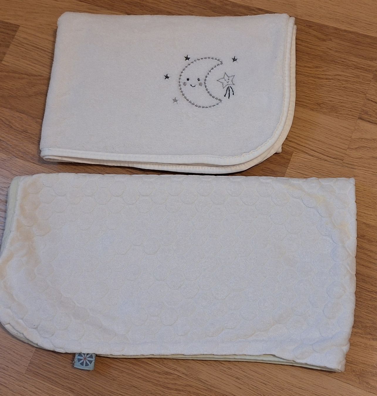 Coperte: Couverture bébé coton douce blanc 50x70 cm – Usato da Yverdon-les-Bains venduto da CelMt