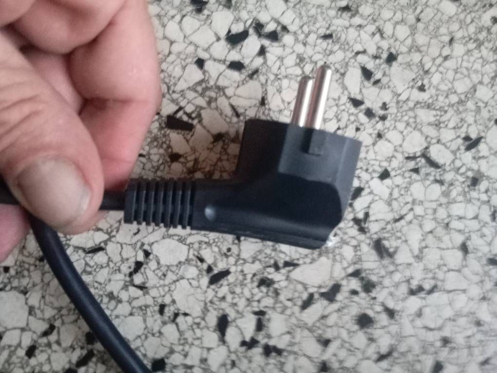 Amplificatori: Kustom KLA10 Verstärker 40W gebraucht – Usato da Basel venduto da Petergunn 1
