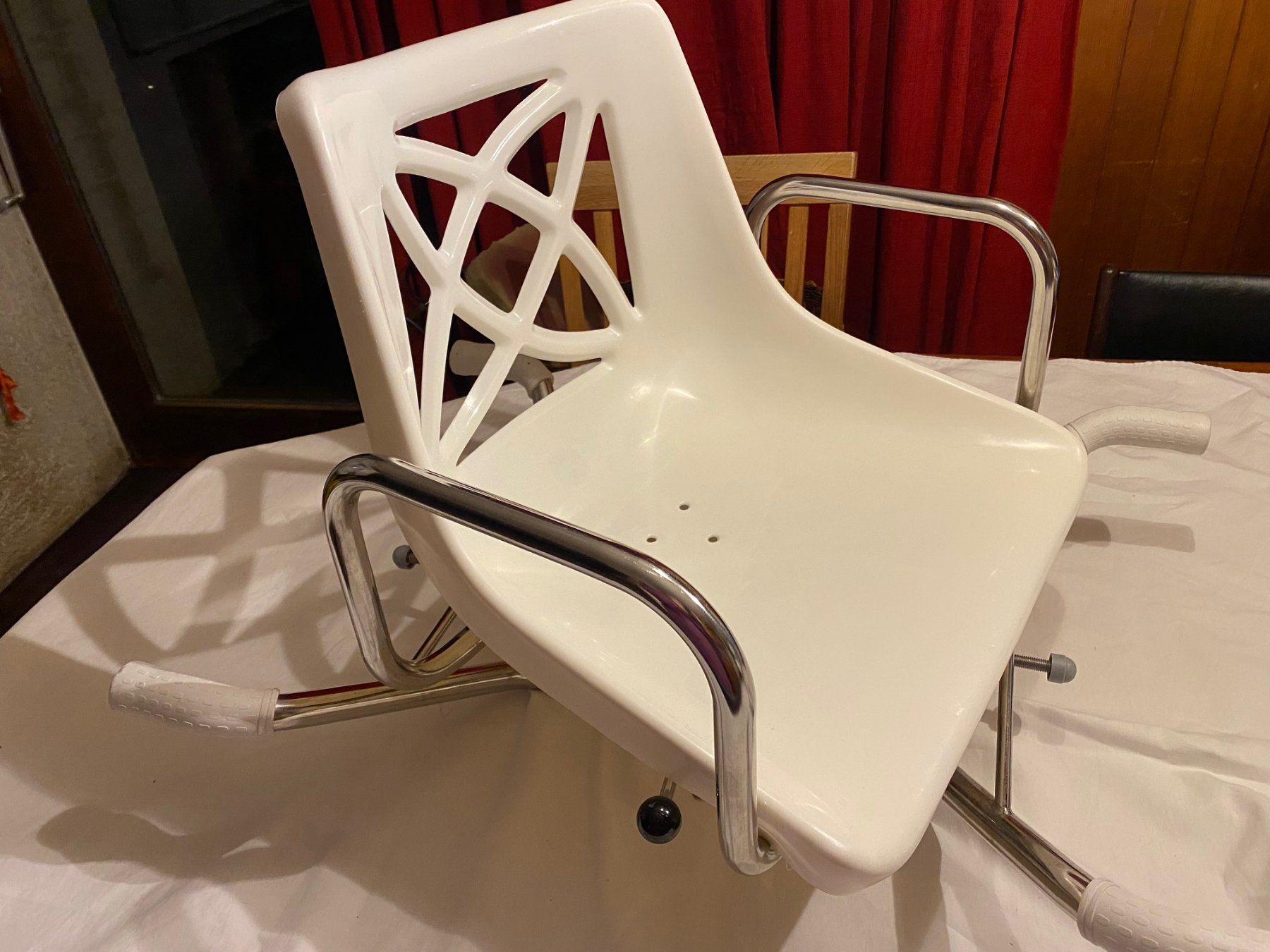Chaises: Badewannensitz drehbar Top Zustand – D'occasion à Grüt (Gossau ZH) par mbo_sjr7 2