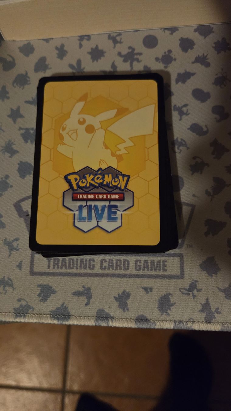 Pokémon Sammelbilder & Trading cards: codice pokemon 50 pezzi – Neu (gemäss Beschreibung) aus Cadenazzo von spa_z96b