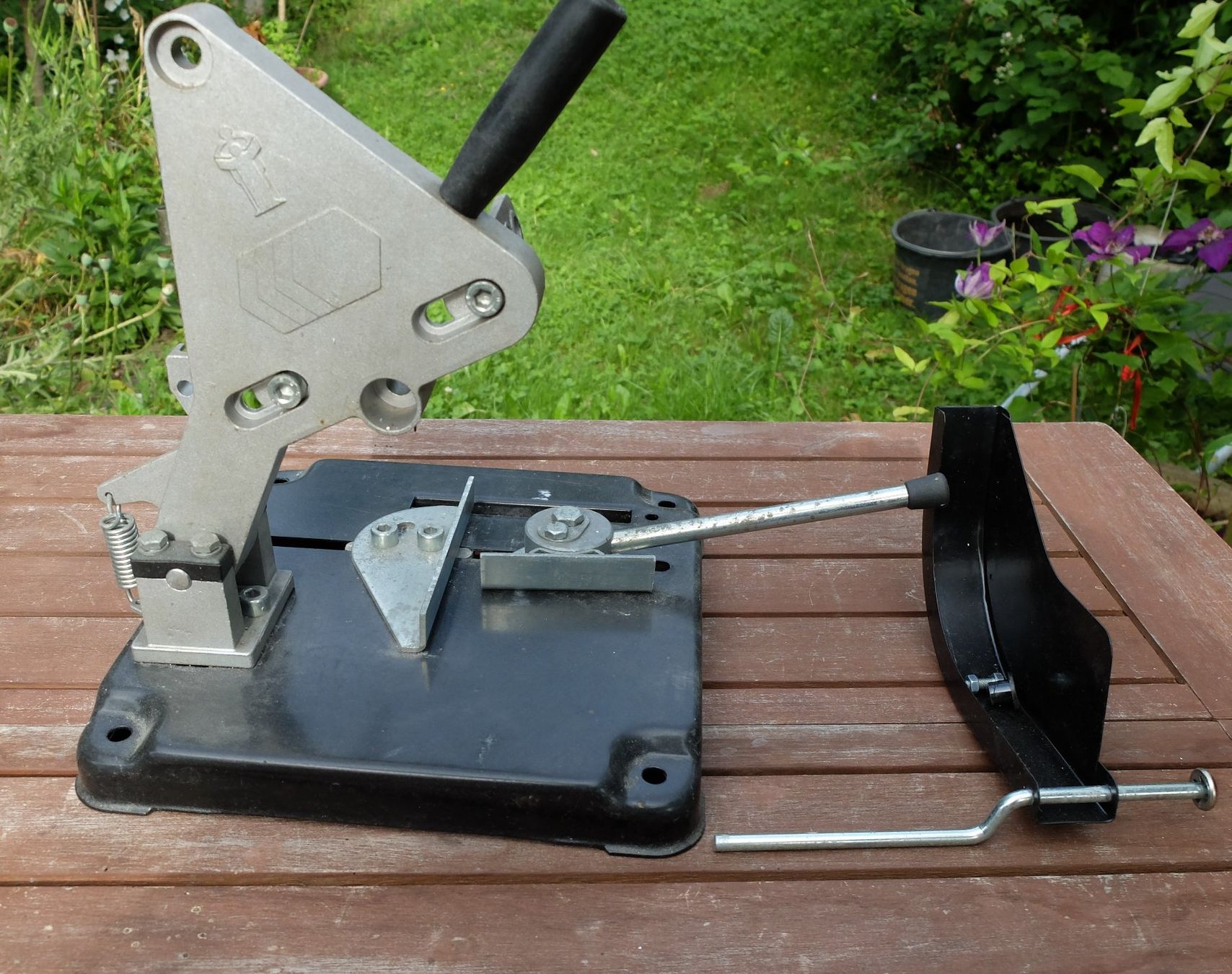 Alle Werkzeuge: Winkelschleifer-Halter – Gebraucht aus Hagendorn von Versaboss 1