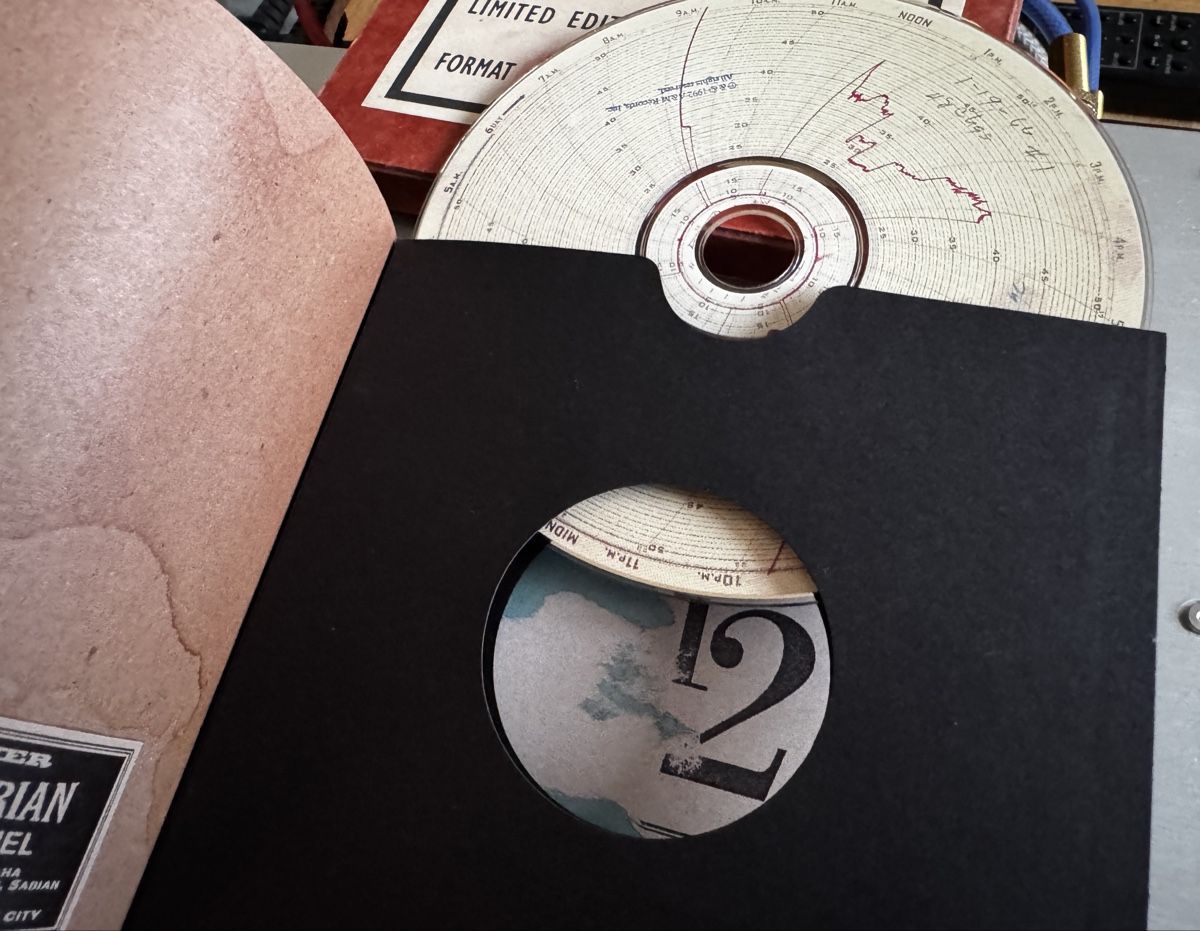 CD: CD Suzanne Vega - 99.9F* – Usato da Zürich venduto da tomakomai 4