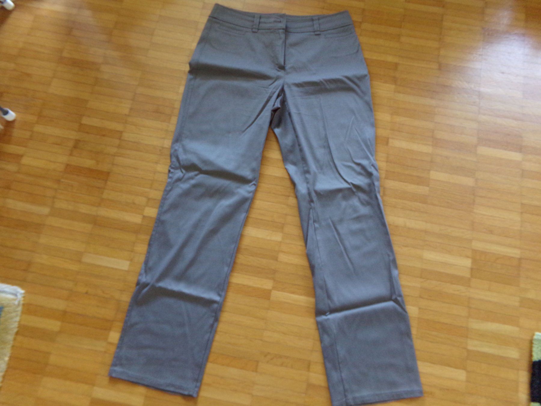 Gerry Weber Pantaloni: Damen Hose grau Gr. 40 GERY WEBER – Usato da Winterthur venduto da Jessi_di
