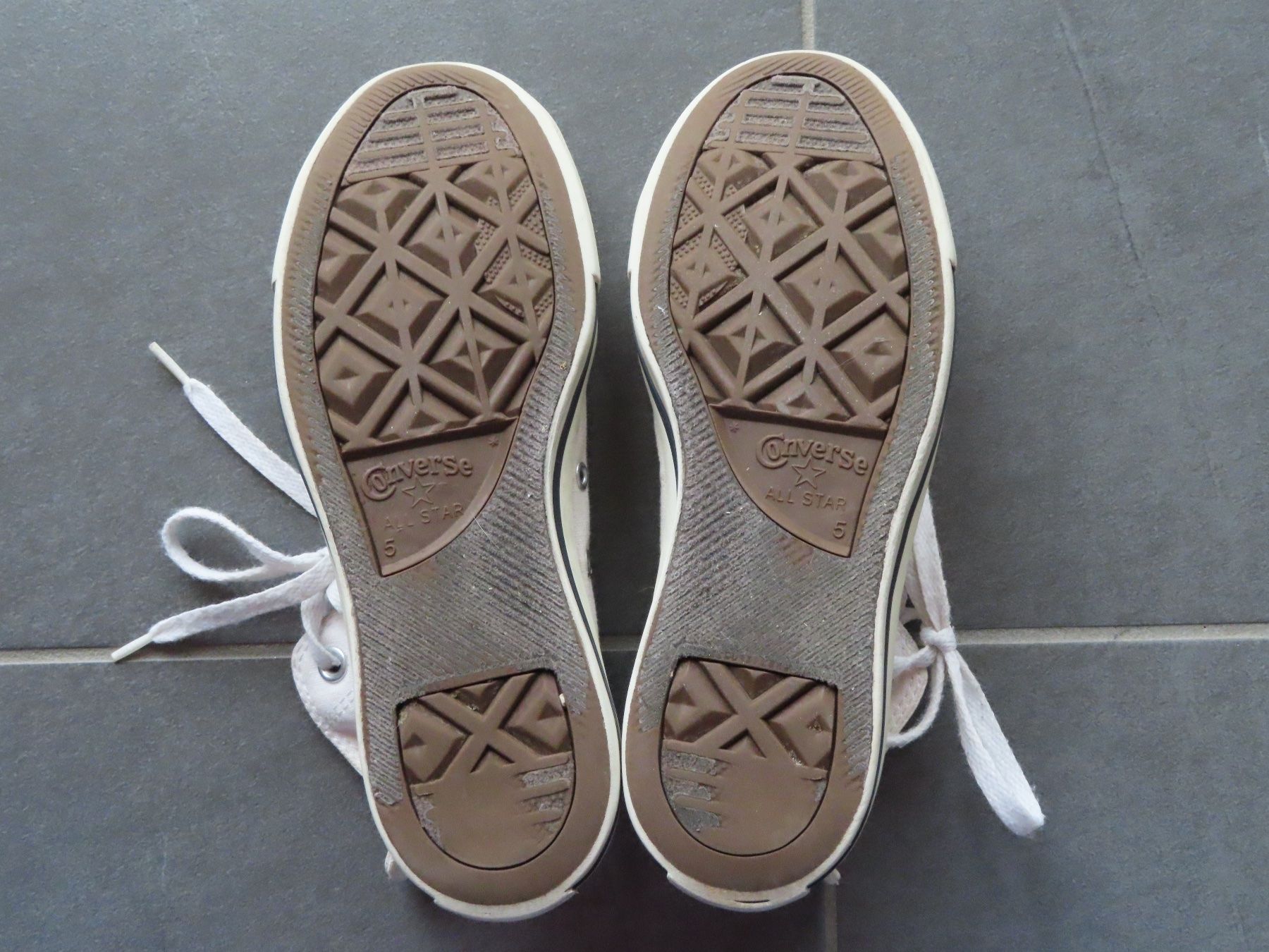 Converse Scarpe da donna: CONVERSE Chuck Taylor All Star Gr.37.5 weiss – Usato da Wallenried venduto da Asyano 5