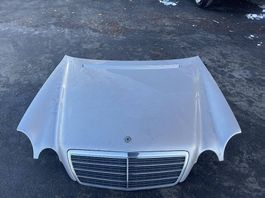 Mercedes E Klasse  W 210   Motorhaube