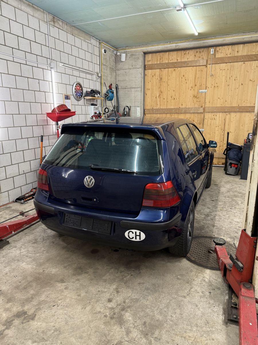 VW Autos: VW Golf 4 1.9 tdi – D'occasion à Altstätten SG par Kobjeti 1