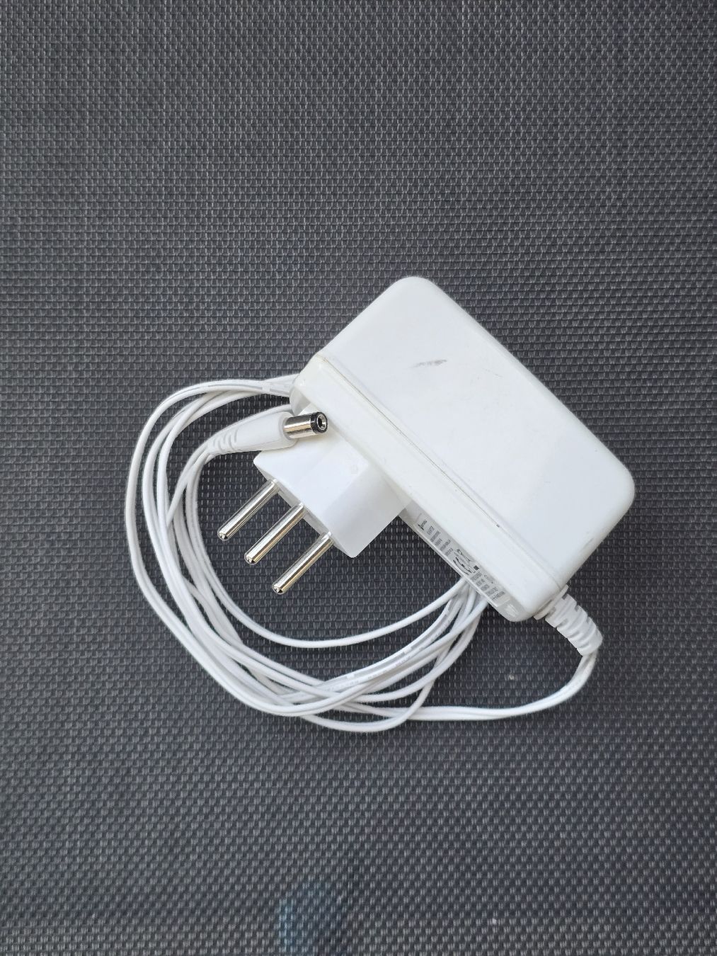 Unità & Adattatore: Adapter mit Hohlstecker 5.5 × 2.5 – Usato da Grandval venduto da Golumbus