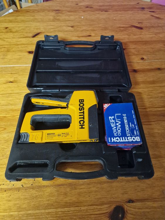 Bostitch PC8000 Power Tacker (Gebraucht) in Herzogenbuchsee für CHF 21 ...