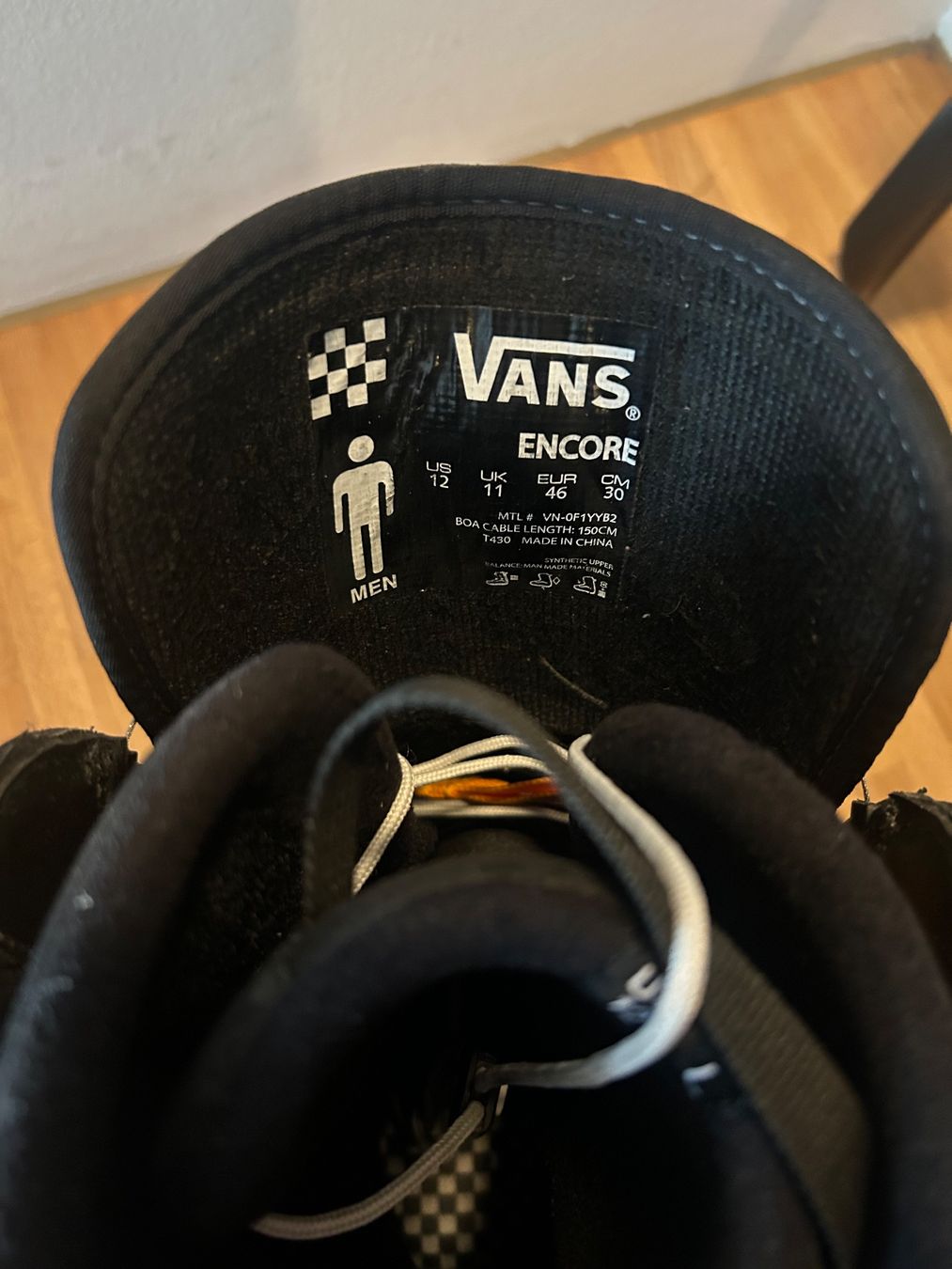 Vans Scarpe da uomo: VANS Encore Snowboardschuhe Gr 46 BOA-Verschluss – Usato da Niederwangen BE venduto da Pademania 4