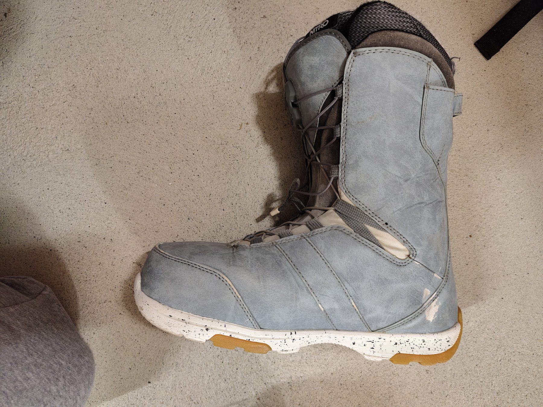 Snowboard Nitro Scarpe da donna: Snowboardschuhe – Usato da Zürich venduto da bachmenno 6