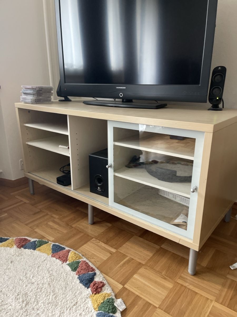 Ikea Mobili TV: Tv Möbel – Usato da Zürich venduto da saynoman 2