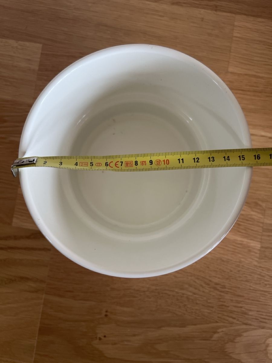 Pots de fleurs: Weisser Topf / Übertopf, Ø 16cm – D'occasion à Basel par clembou 1