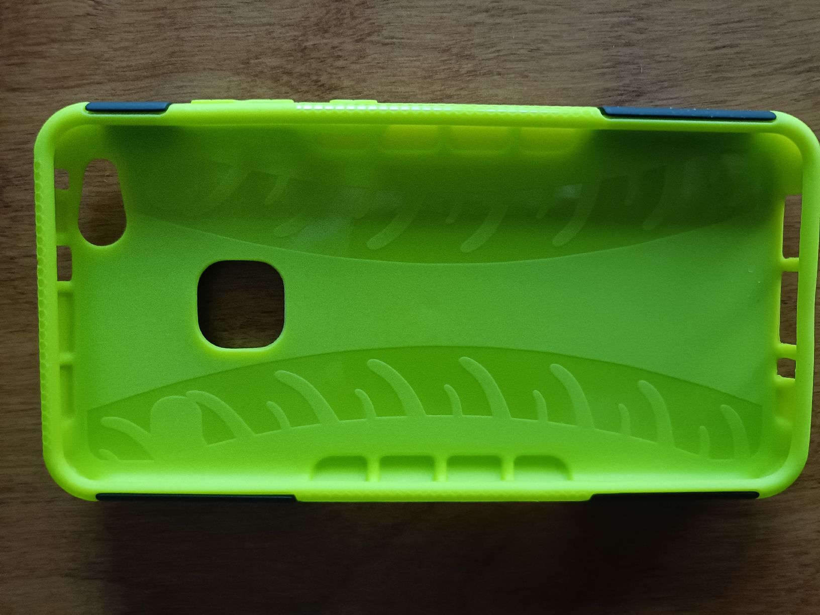 Huawei Cover & Protezioni schermo: Cover Huawei p10 lite – Nuovo e nell'imballaggio originale da Lugano venduto da riccardo012 1