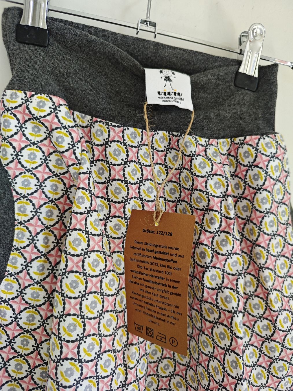 Kleider & Röcke: Jupe ViviV Gr 122/128  – Neu und originalverpackt aus Winterthur von Shorna 1