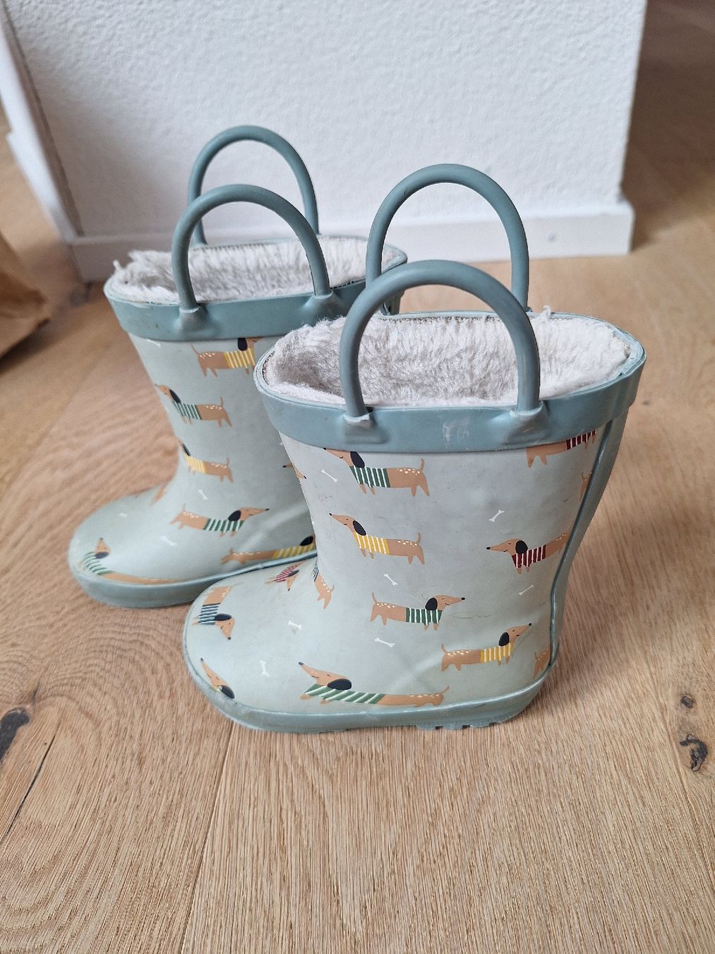 Schuhe für Jungen: gefütterte Gummistiefel – Gebraucht aus Hämikon von soso4smile