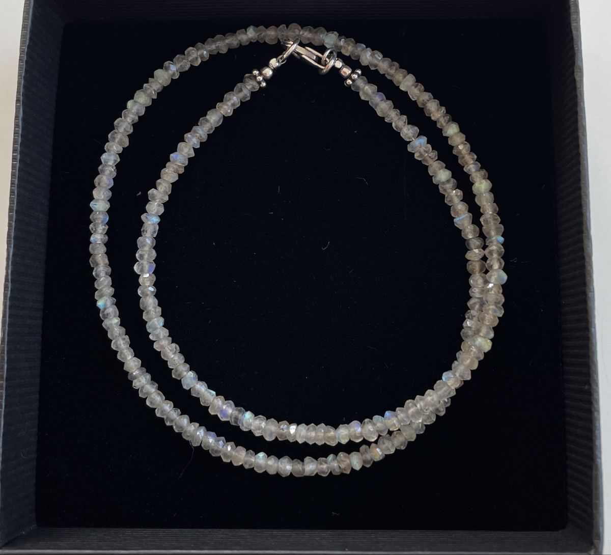 Catenine: Elegante Labradorit-Halskette – Usato da Ostermundigen venduto da Pehido22