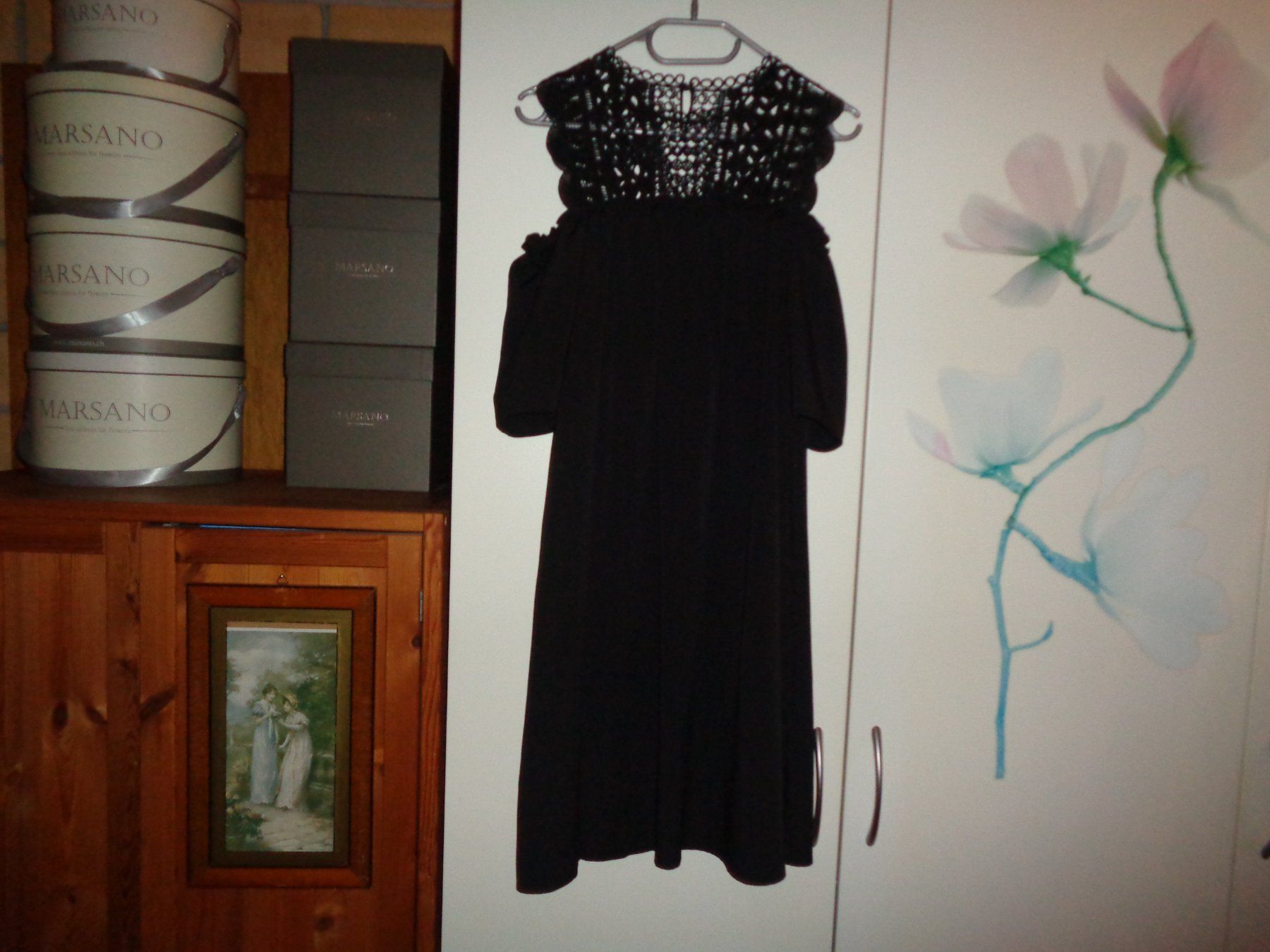Kleider: *** Kleid mit schwarzer Spitze *** / Neu ab 1.00 – Neu (gemäss Beschreibung) aus Othmarsingen von Leuchtturmlady 1
