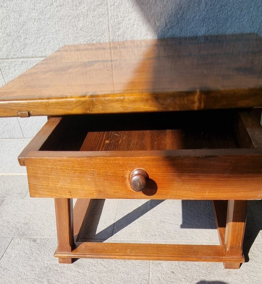 Tavoli: Kleiner Schragentisch. Couchtisch Holz Tisch – Usato da Flums venduto da Flumsantik 3