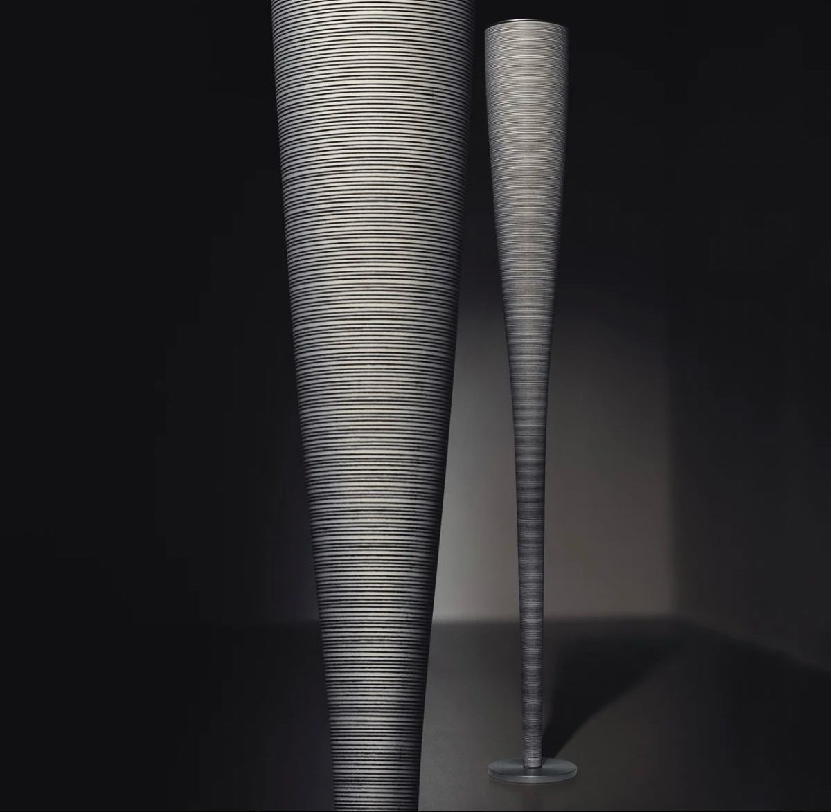 Foscarini Lampade: Foscarini Mite Stehleuchte – Usato da Luzern venduto da cam_f7qx 6